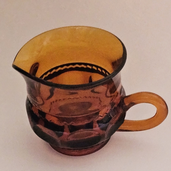 Indiana Glass King's Thumbprint Amber Creamer and Sugar set with Tray - Picture 6 of 16